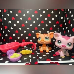 Littlest Pet Shop Orange and Pink Pet Toy Set
